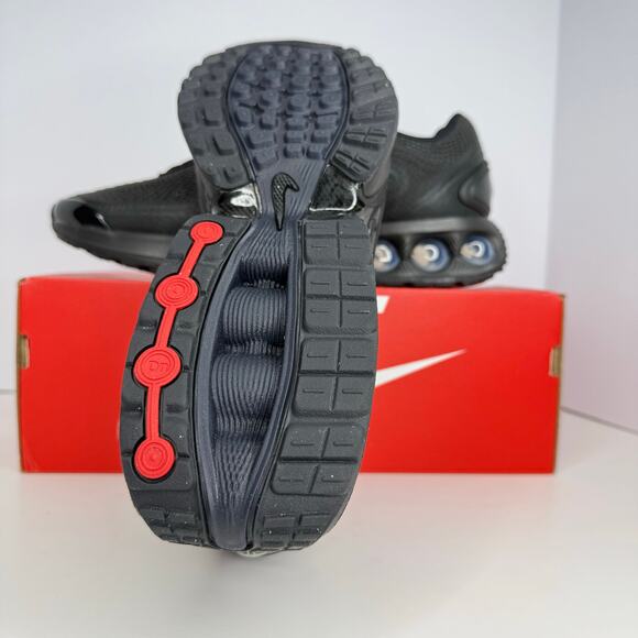 Nike Air Max DN Triple Black Size 10.5 Men main image 2